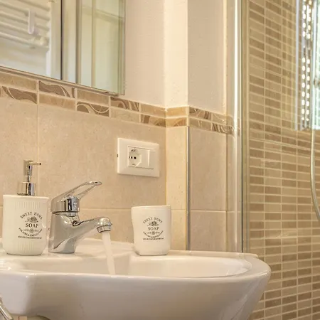 Hidden Nest Florence