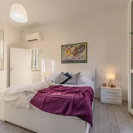 Hidden Nest * Florence